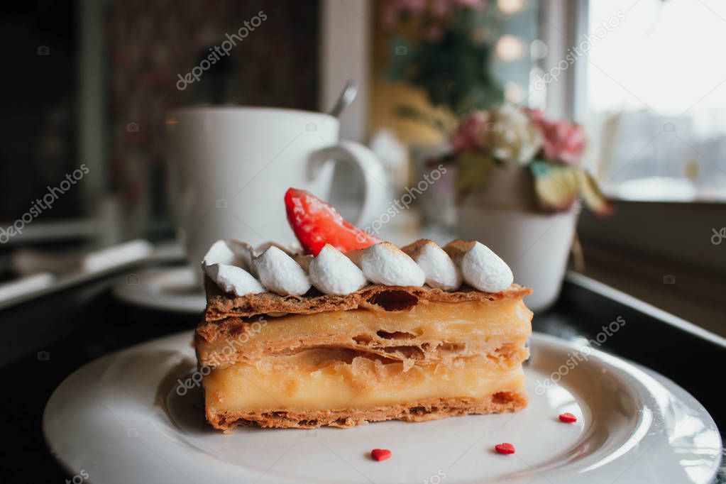 Discos de masa mil hojas listos para montar tortas